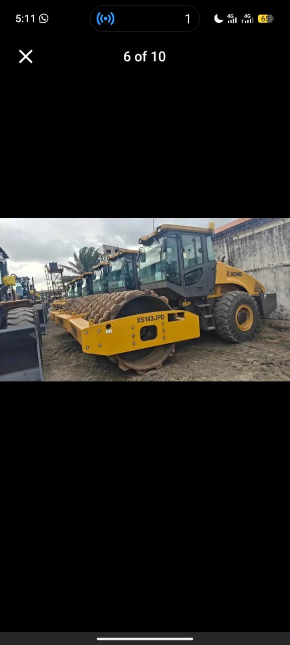 XCMG XS143JPD padfoot soil compactor